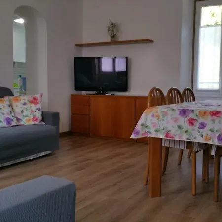 Holiday home Casa Al Lavatoio Mandello del Lario