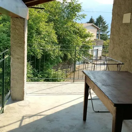Casa Al Lavatoio Mandello del Lario
